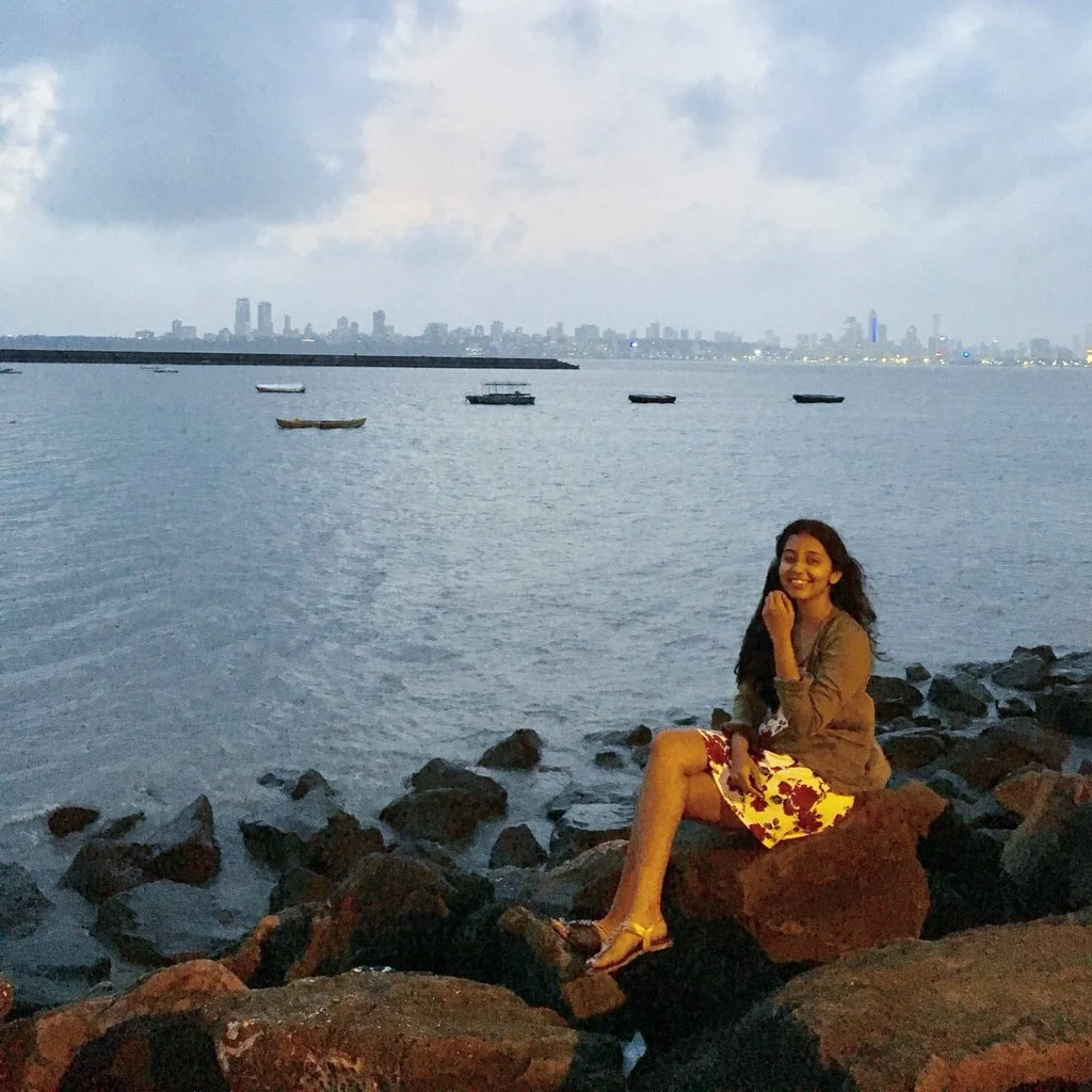 Travel Influencer Aanvi Kamdar Tragically Passes Away Following a Fall into a 300-Foot Gorge Near a Waterfall in Maharashtra
